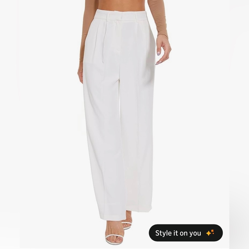 ✨ White Wide-Leg Pleated Trousers – FUNYYZO (Size M / US 6–8) ✨